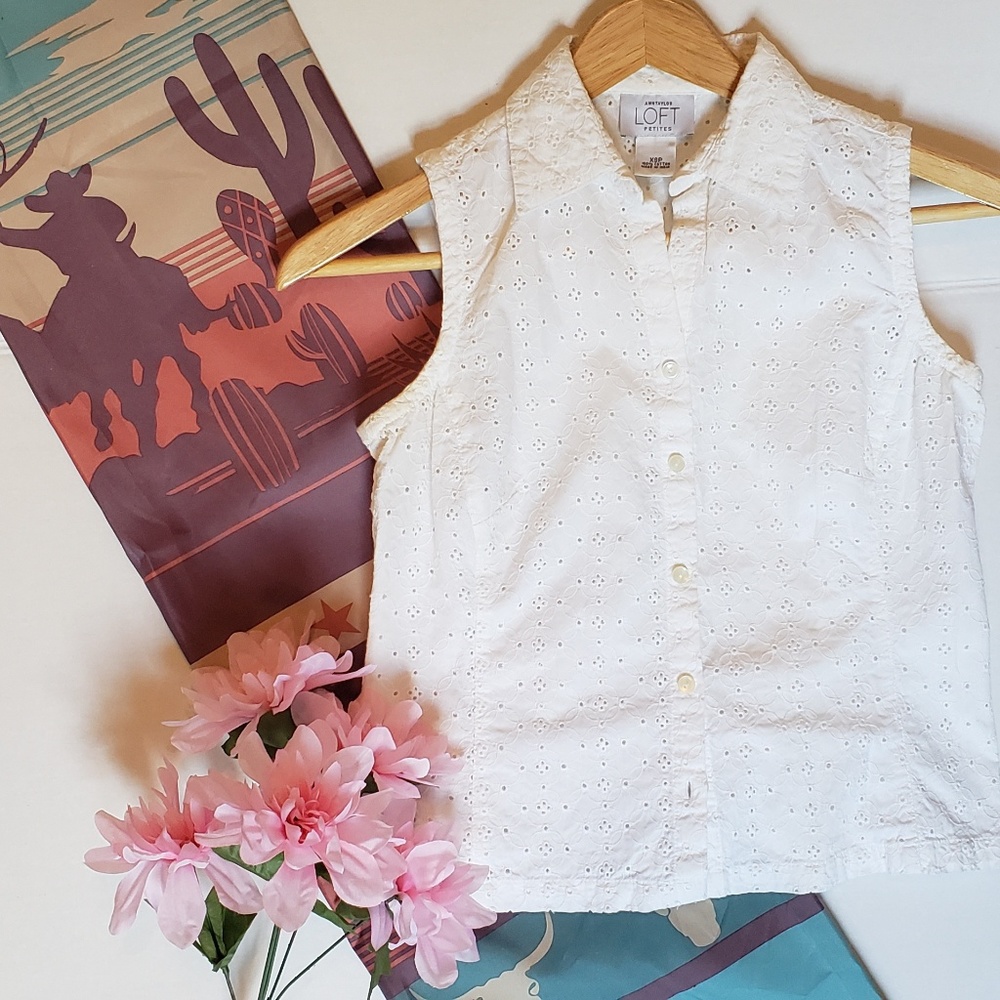 Loft sleeveless blouse